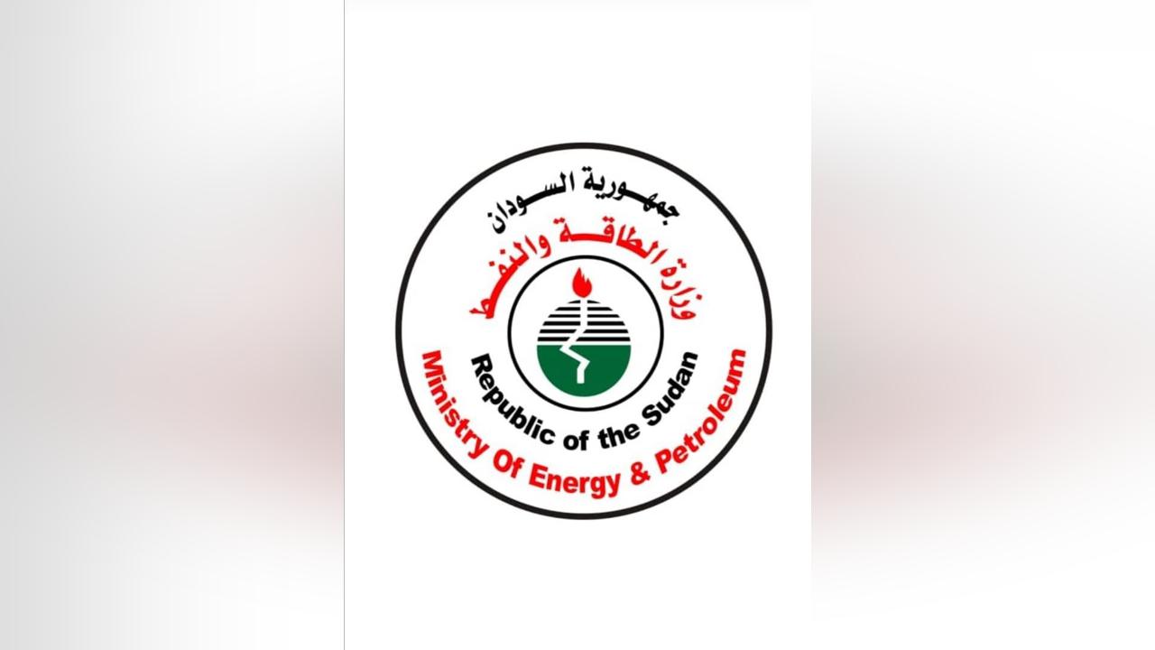 وزارة الطاقة والنفط توزع كميات كبيرة من غاز الطهي والمخابز وزارة الطاقة والنفط توزع كميات كبيرة من غاز الطهي والمخابز