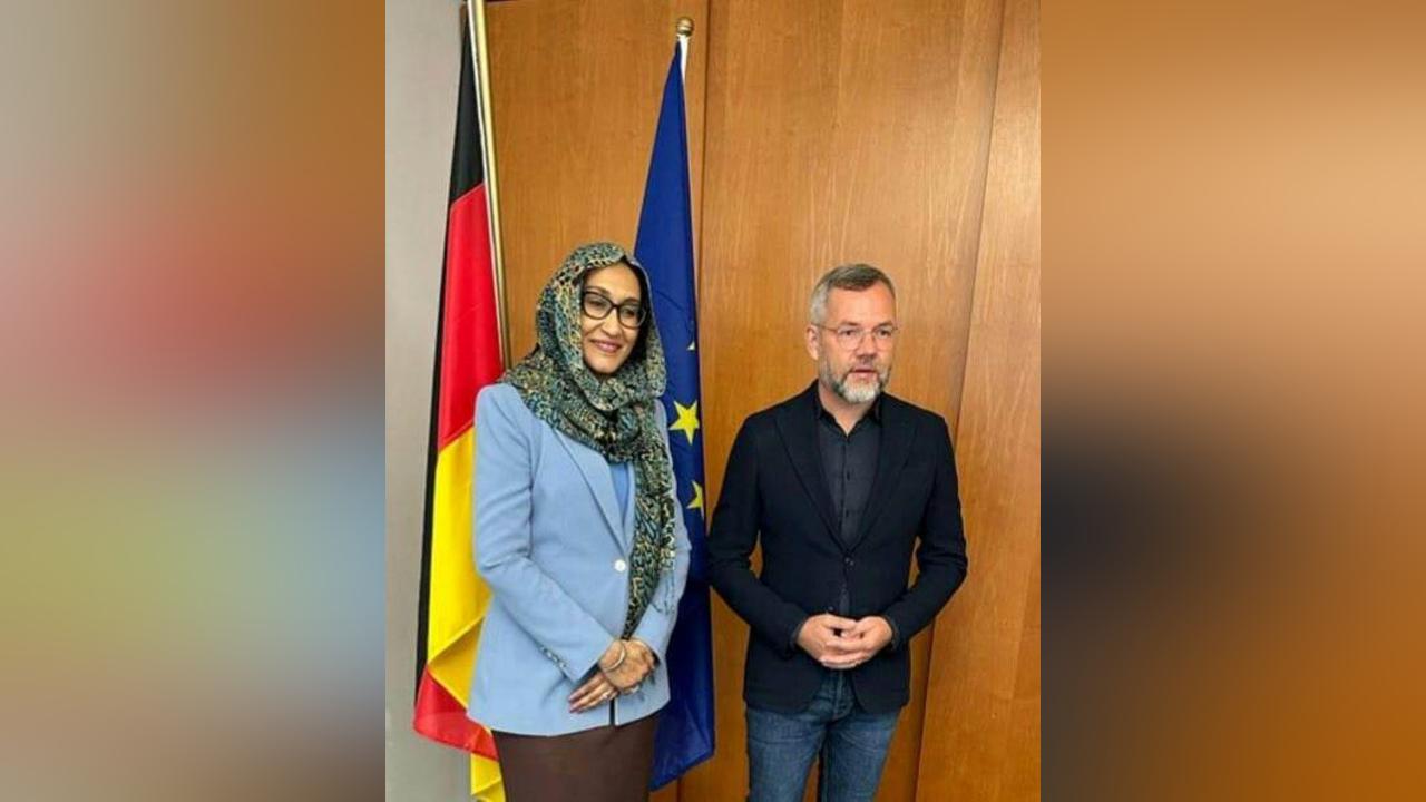 سفيرةالسودان لدي المانيا تلتقي رئيس لجنةالعلاقات الخارجيةبالبرلمان الألماني سفيرةالسودان لدي المانيا تلتقي رئيس لجنةالعلاقات الخارجيةبالبرلمان الألماني