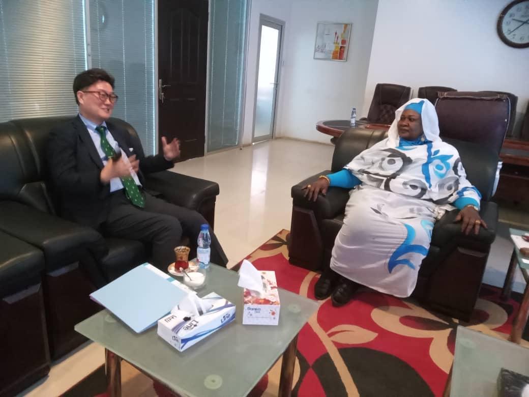 وزيرة الاستثمار:نهتم ونشجع إقامة مشروعات لإنتاج الكهرباء بالطاقه الشمسية وزيرة الاستثمار:نهتم ونشجع إقامة مشروعات لإنتاج الكهرباء بالطاقه الشمسية
