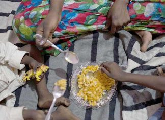السودان: هل تستطيع التسوية السياسية حل الأزمة الاقتصادية الطاحنة؟ السودان: هل تستطيع التسوية السياسية حل الأزمة الاقتصادية الطاحنة؟