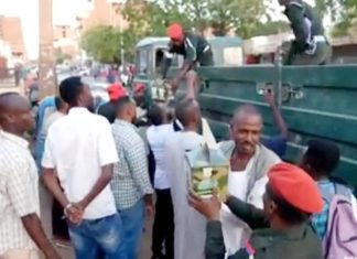 البرهان يدشن إفطارات مستشفيات حوادث الخرطوم و بحري و أم درمان البرهان يدشن إفطارات مستشفيات حوادث الخرطوم و بحري و أم درمان