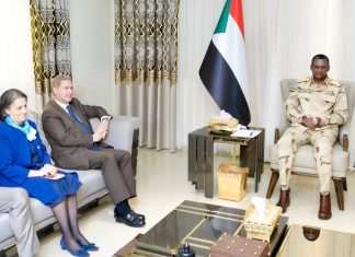 حميدتي يبحث مع مسؤول فرنسي العملية السياسية والتطوارت في دول مجاورة حميدتي يبحث مع مسؤول فرنسي العملية السياسية والتطوارت في دول مجاورة