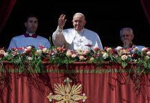 البابا يدعو لاستئناف الحوار بين الإسرائيليين والفلسطينيين البابا يدعو لاستئناف الحوار بين الإسرائيليين والفلسطينيين