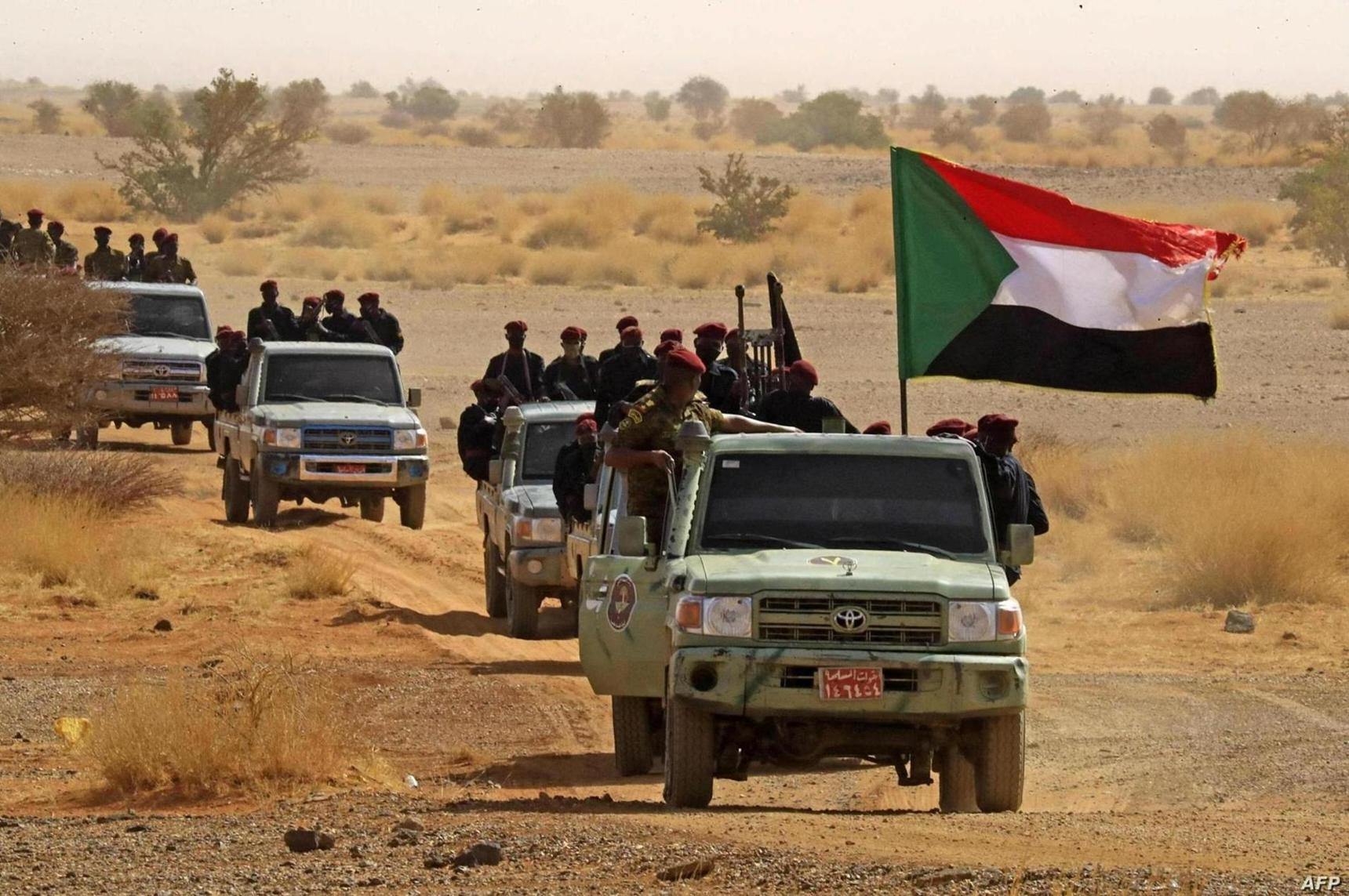 قوات الدعم السريع تتحرك باتجاه شمال السودان والجيش يمهلها 24 ساعة للمغادرة قوات الدعم السريع تتحرك باتجاه شمال السودان والجيش يمهلها 24 ساعة للمغادرة