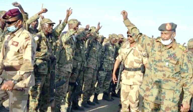 البرهان : فوجئت بمهاجمة قوات الدعم السريع لمنزلي في التاسعة صباحا.. والأوضاع تحت السيطرة تماما الان البرهان : فوجئت بمهاجمة قوات الدعم السريع لمنزلي في التاسعة صباحا.. والأوضاع تحت السيطرة تماما الان