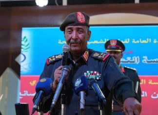 البرهان: حميدتي تمرد على الدولة وسيقدم إلى المحاكمة البرهان: حميدتي تمرد على الدولة وسيقدم إلى المحاكمة