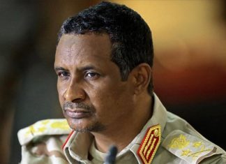 حميدتي يتهم البرهان بـ “قصف المدنيين” في السودان حميدتي يتهم البرهان بـ "قصف المدنيين" في السودان