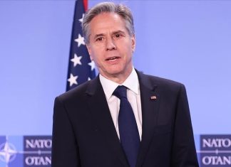 بلينكن: تعرض موكب دبلوماسي أمريكي لإطلاق نار بالسودان بلينكن: تعرض موكب دبلوماسي أمريكي لإطلاق نار بالسودان