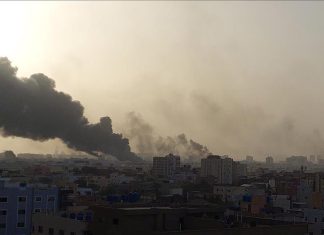 الخرطوم.. قتال عنيف في محيط القصر الرئاسي الخرطوم.. قتال عنيف في محيط القصر الرئاسي