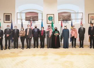 سفراء دول الرباعية يدعون طرفي الصراع في السودان لوقف القتال دول الرباعية يدعون طرفي الصراع في السودان لوقف القتال