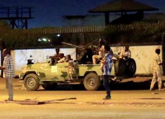 القوات المسلحة تكشف عن تدمير متحركين للدعم السريع في طريقهما إلى الخرطوم القوات المسلحة تكشف عن تدمير متحركين للدعم السريع في طريقهما إلى الخرطوم