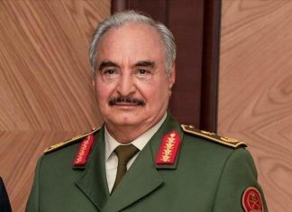 ليبيا.. حفتر ينفي تزويد “الدعم السريع” في السودان بالسلاح ليبيا.. حفتر ينفي تزويد "الدعم السريع" في السودان بالسلاح