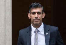 بريطانيا تعلن استكمال إجلاء دبلوماسييها من السودان بريطانيا تعلن استكمال إجلاء دبلوماسييها من السودان