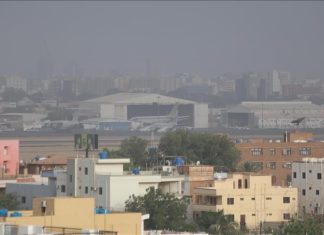 الخرطوم.. اشتباكات متواصلة رغم الهدنة وانفلات أمني يفاقم المعاناة (تقرير إخباري) الخرطوم.. اشتباكات متواصلة رغم الهدنة وانفلات أمني يفاقم المعاناة (تقرير إخباري)