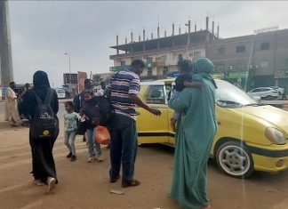 “الصحة العالمية” تدعو المتنازعين بالسودان لإخلاء المرافق الطبية "الصحة العالمية" تدعو المتنازعين بالسودان لإخلاء المرافق الطبية