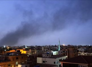 الجيش السوداني و”الدعم السريع” يتبادلان اتهامات بخرق الهدنة الجيش السوداني و"الدعم السريع" يتبادلان اتهامات بخرق الهدنة