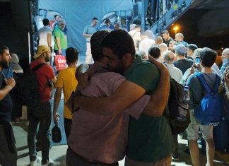 تشاووش أوغلو: تركيا تجلي رعايا 22 بلدا من السودان تشاووش أوغلو: تركيا تجلي رعايا 22 بلدا من السودان