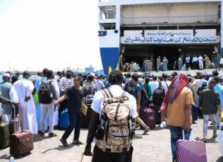 أكثر من 100 ألف لاجئ عبروا حدود السودان منذ بدء الاشتباكات أكثر من 100 ألف لاجئ عبروا حدود السودان منذ بدء الاشتباكات