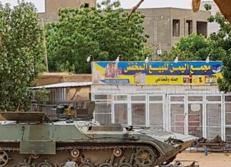 مسيرة البحث المؤلمة عن المفقودين إثر الاشتباكات في السودان مسيرة البحث المؤلمة عن المفقودين إثر الاشتباكات في السودان