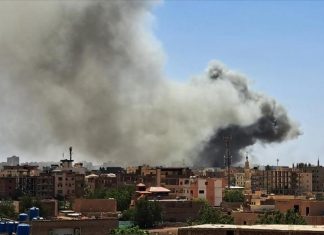 تجدد الاشتباكات وسط الخرطوم رغم الهدنة تجدد الاشتباكات وسط الخرطوم رغم الهدنة