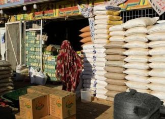 السودان: توسيع الإنتاج بالولايات لسد فجوة مصانع الخرطوم المتوقفة السودان: توسيع الإنتاج بالولايات لسد فجوة مصانع الخرطوم المتوقفة