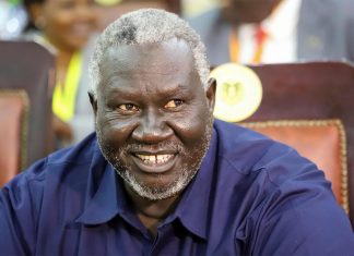 مالك عقّار.. من قائد للتمرد إلى منصب الرجل الثاني في هرم الحكم بالسودان مالك عقّار.. من قائد للتمرد إلى منصب الرجل الثاني في هرم الحكم بالسودان