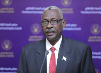 الجيش السوداني يقرر استدعاء الضباط المعاشيين وتسليحهم في الحرب ضد الدعم السريع الجيش السوداني يقرر استدعاء الضباط المعاشيين وتسليحهم في الحرب ضد الدعم السريع