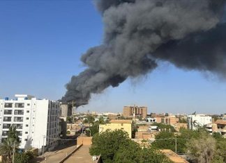 الخرطوم .. الاشتباكات تتجدد وتصل المناطق السكنية الخرطوم .. الاشتباكات تتجدد وتصل المناطق السكنية