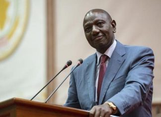 الرئيس الكيني يتعهد بترتيب لقاء بين الجنرالين المتحاربين في السودان الرئيس الكيني يتعهد بترتيب لقاء بين الجنرالين المتحاربين في السودان