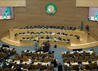 دعوات عاجلة من مجلس السلم والأمن الأفريقي ومطالب بتجريد الخرطوم من السلاح دعوات عاجلة من مجلس السلم والأمن الأفريقي ومطالب بتجريد الخرطوم من السلاح