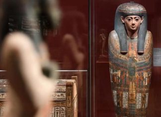 النائب العام المصري يصل إلى فرنسا لاسترداد قطعتين أثريتين منهوبتين النائب العام المصري يصل إلى فرنسا لاسترداد قطعتين أثريتين منهوبتين