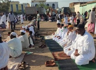 السودانيون يستقبلون العيد وسط آمال بقرب نهاية الحرب السودانيون يستقبلون العيد وسط آمال بقرب نهاية الحرب