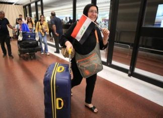 العراق يعيد 621 شخصاً عالقاً في السودان العراق يعيد 621 شخصاً عالقاً في السودان