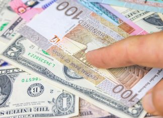 لماذا يحافظ الجنيه السوداني على استقراره رغم الاشتباكات؟ لماذا يحافظ الجنيه السوداني على استقراره رغم الاشتباكات؟