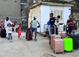 تقدر أعدادهم بأكثر من 255 ألفا.. الفارون من معارك السودان في مصر بين العودة والبقاء الصعب تقدر أعدادهم بأكثر من 255 ألفا.. الفارون من معارك السودان في مصر بين العودة والبقاء الصعب