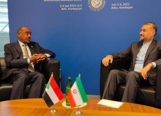 باكو تشهد أول لقاء بين وزيري خارجية إيران والسودان منذ 7 سنوات باكو تشهد أول لقاء بين وزيري خارجية إيران والسودان منذ 7 سنوات