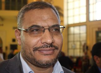 تونس.. حركة النهضة تندد باستمرار اعتقال القيادي الصبحي عتيق “رغم ثبوت براءته” تونس.. حركة النهضة تندد باستمرار اعتقال القيادي الصبحي عتيق "رغم ثبوت براءته"