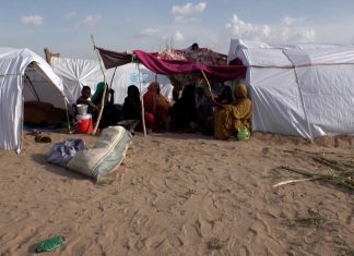 أوضاع مأساوية للاجئين السودانيين في تشاد أوضاع مأساوية للاجئين السودانيين في تشاد