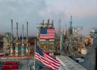 أسعار النفط ترتفع من جديد ومخاوف من تبعات رفع أسعار الفائدة أسعار النفط ترتفع من جديد ومخاوف من تبعات رفع أسعار الفائدة