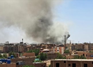 تجدد الاشتباكات العنيفة بالخرطوم تجدد الاشتباكات العنيفة بالخرطوم