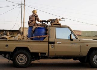 الجيش يعلن تنفيذه عمليات “ناجحة” بالخرطوم وتكبده “خسائر” الجيش يعلن تنفيذه عمليات "ناجحة" بالخرطوم وتكبده "خسائر"