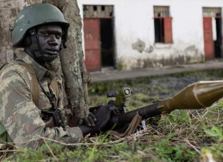 قتلى بهجوم لقوات الدعم السريع على مستشفى بأم درمان والمعارك بالسودان تدخل شهرها الرابع قتلى بهجوم لقوات الدعم السريع على مستشفى بأم درمان والمعارك بالسودان تدخل شهرها الرابع