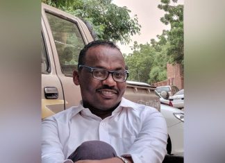 قوات ترتدي زي الجيش السوداني تعتدي على ناشط سياسي بامدرمان وتنهب مقتنياته قوات ترتدي زي الجيش السوداني تعتدي على ناشط سياسي بامدرمان وتنهب مقتنياته