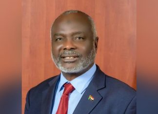 خلافات عاصفة تهدد «العدل والمساواة» وجبريل يلوح بعقاب قادة بارزين بعد لقاء دقلو خلافات عاصفة تهدد «العدل والمساواة» وجبريل يلوح بعقاب قادة بارزين بعد لقاء دقلو