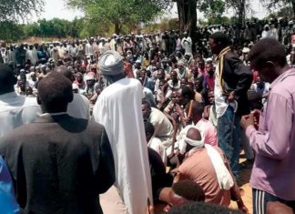 تحذيرات من التسليح العشوائي للقبائل في السودان تحذيرات من التسليح العشوائي للقبائل في السودان