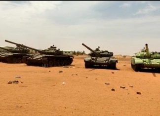 بعملية خاصة الجيش السوداني يستلم 5 دبابات ومدرعات وذخائر من الدعم السريع بعملية خاصة الجيش السوداني يستلم 5 دبابات ومدرعات وذخائر من الدعم السريع