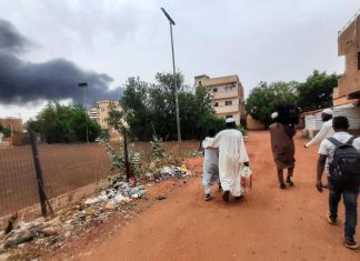 السودان.. قتلى مدنيون والجيش يصد هجوما للدعم السريع وأوروبا تلوّح بالعقوبات السودان.. قتلى مدنيون والجيش يصد هجوما للدعم السريع وأوروبا تلوّح بالعقوبات