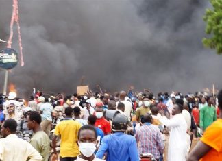 4 دول عربية تحت طائلة تداعيات انقلاب النيجر (تحليل) 4 دول عربية تحت طائلة تداعيات انقلاب النيجر (تحليل)