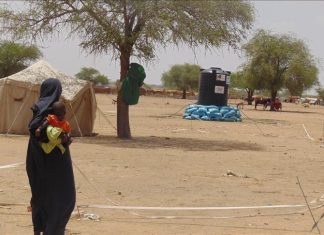 تركيا توصل مساعدات إنسانية للاجئين السودانيين في تشاد تركيا توصل مساعدات إنسانية للاجئين السودانيين في تشاد