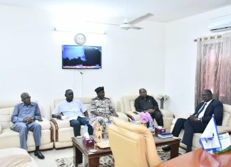 بادى يقف على تحديات برامج العودة الطوعية للنازحين واللاجئين بالإقليم بادى يقف على تحديات برامج العودة الطوعية للنازحين واللاجئين بالإقليم